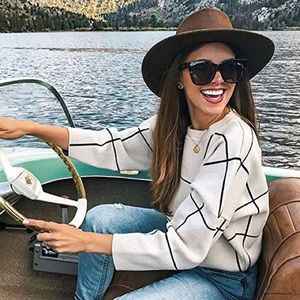 Chic wish grid lock sweater